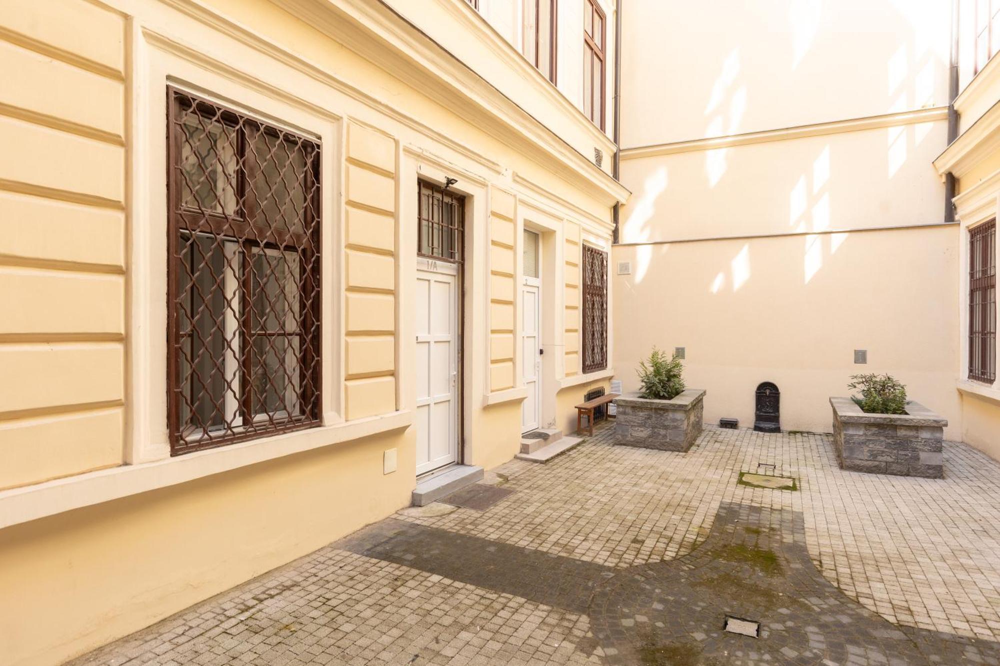 Lucky 54 Apartment Budapest Exterior photo